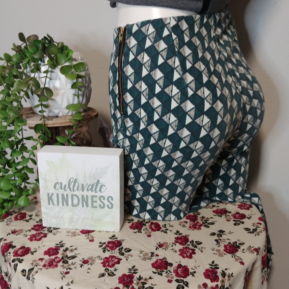 ✔H&M Patterned Pants - Picture 7 of 9